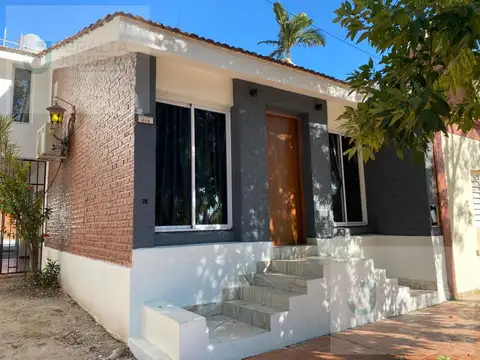 Casa EN VENTA con vista al Rio en Paso de la Patria