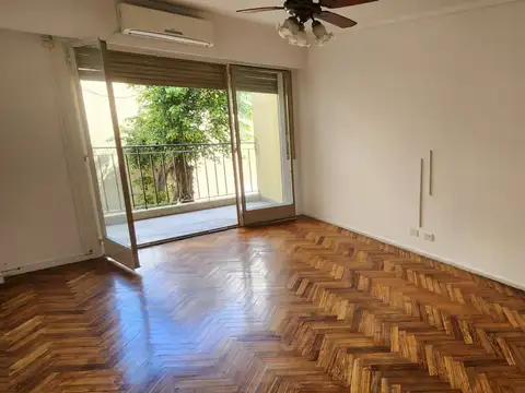 Avenida Independencia 1700, Piso 2