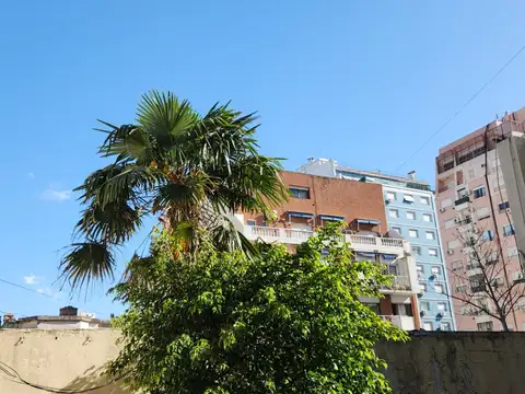 DEPARTAMENTO 2 AMBIENTES LUMINOSO CONTRAFRENTE CON COCINA Y LAVADERO SEPARADOS