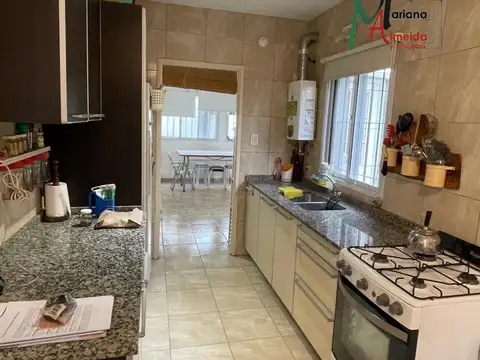 Parada Robles 374, Barrio San José de Tala