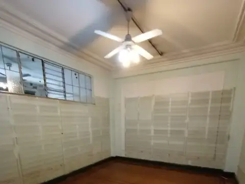 Oficina en Alquiler 50 años