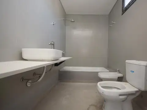 Departamento 4 ambientes con 2 baños