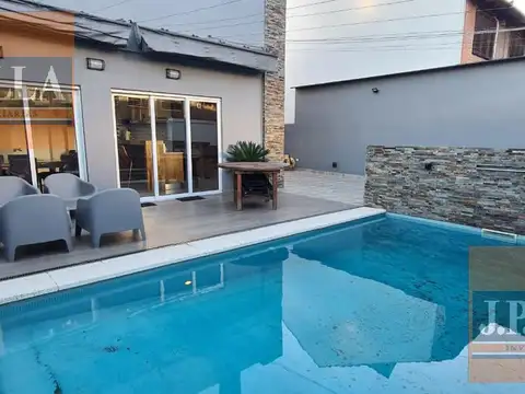 Casa en Venta en Ramos Mejía, USD 300.000