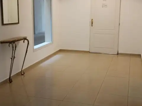 Departamento en Alquiler en Área Centro Oeste, $ 800.000