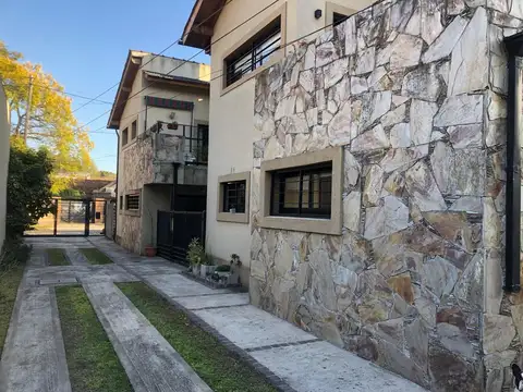ADROGUE venta DUPLEX 2 dorm jardin NUEVO VALOR