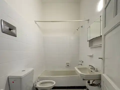 Depto Tipo Casa en Alquiler de 1 dormitorio
