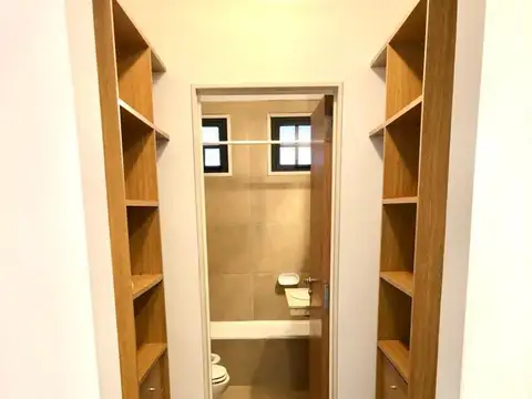 Depto Tipo Casa en Venta en Belgrano R, USD 270.000