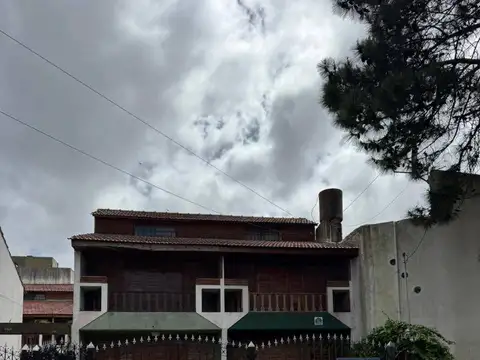 Dúplex con todos los servicios en Drumond 476 San Bernardo