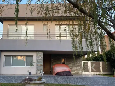 Casa en Alquiler o venta Barrio San Benito Villa Nueva