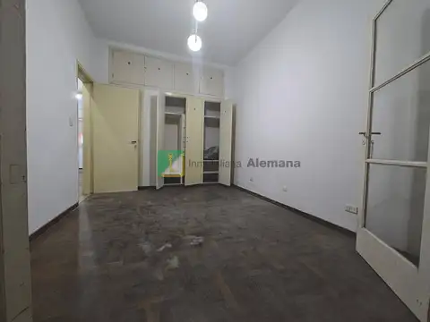 Depto Tipo Casa 5 ambientes con 2 baños