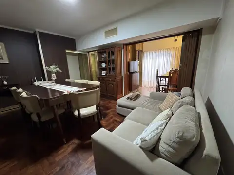 Casa en Venta en Alberdi, USD 215.000