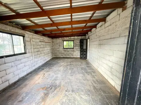 Casa 4 ambientes con 1 baño