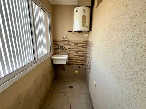 Departamento en Alquiler en Villa Lynch, $ 600.000