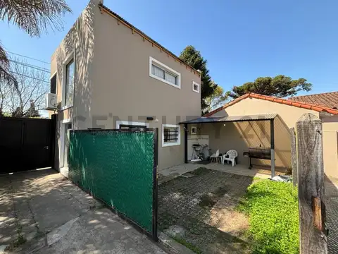 Casa en Alquiler en City Bell, $ 950.000