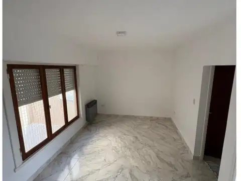 Depto 2 Amb - San Juan 249 - 1 Piso Al Fondo