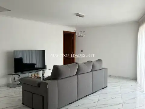 Casa en Venta en La Alameda, USD 215.000