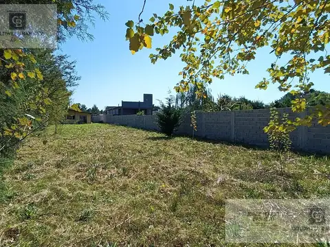 CASA TRES AMBIENTES JARDIN PARRILLA LAVADERO PERMUTA FINANCIACION EZEIZA