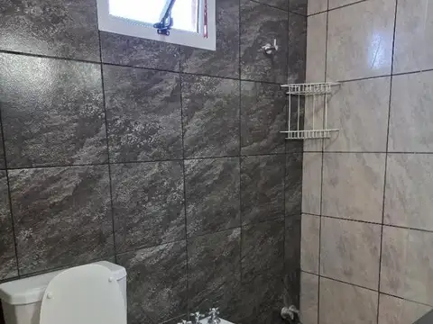 Casa en Alquiler con 1 cochera