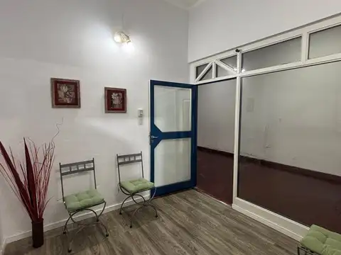Se alquila LOCAL A 2 CUADRAS  de Plaza - Catamarca