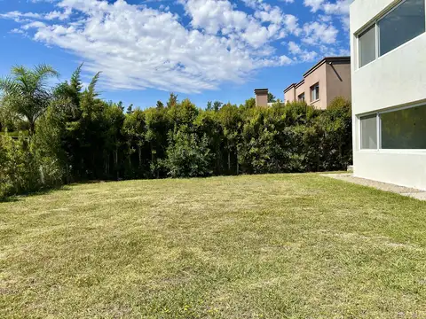 Casa en Alquiler de 3 dormitorios