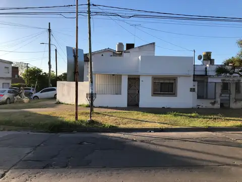 Av. Moisés Lebensohn 200