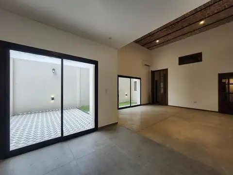 Casa en Venta en Republica De La Sexta, USD 185.000