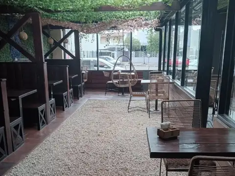 Se vende Fondo de comercio "HOMERO"