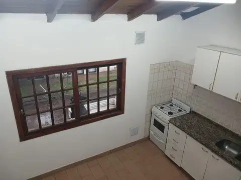 Depto Tipo Casa en Alquiler 50 años