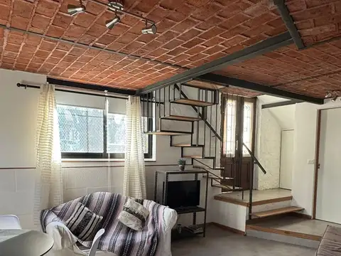 SE VENDE CASA DE UN DORMITORIO PUNTA CARRETAS