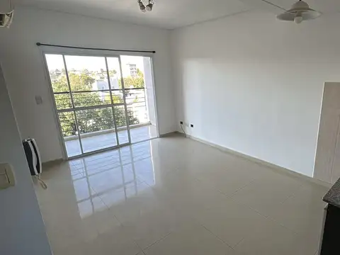 Departamento en Alquiler con 1 cocheras