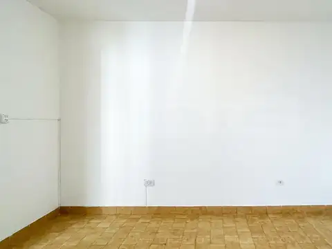 Depto Tipo Casa en Venta 40 años