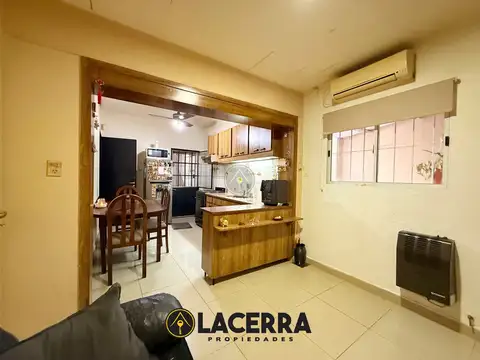 Depto Tipo Casa en Venta con 1 cocheras
