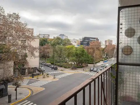 VENTA DEPARTAMENTO 4 AMBIENTES CON DEPENDENCIA Y BALCON CORRIDO