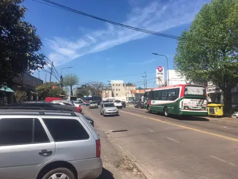 Local - Las Lomas de San Isidro