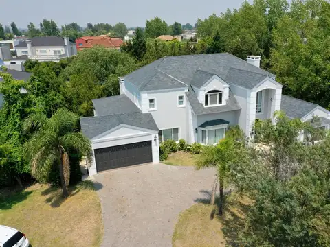 Importante Casa  en Venta en  Santa Bárbara! Con Buena Renta