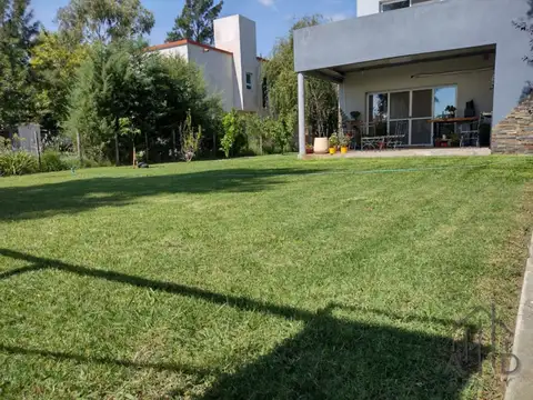Casa en venta Florencio Varela Barrio Nuevos Ombúes 100