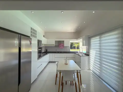 Casa en Venta en Casuarinas Del Pilar, USD 430.000