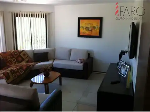 Casa en Alquiler en Pinares, USD 9.500