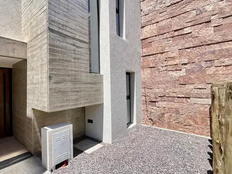 Las Calandrías, Funes