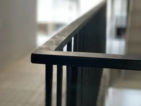 VENTA ALQUILADO Monoambiente Planta Baja con Patio Pileta Barrio Refinería
