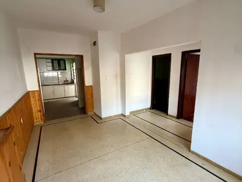 Depto Tipo Casa en Venta 70 años