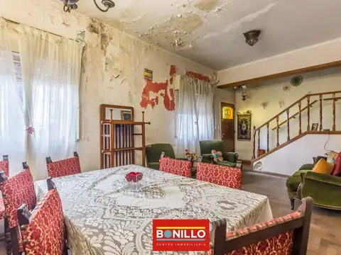 Depto Tipo Casa en Venta de 6 ambientes
