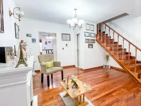 Casa en Venta en Villa Adelina, USD 230.000