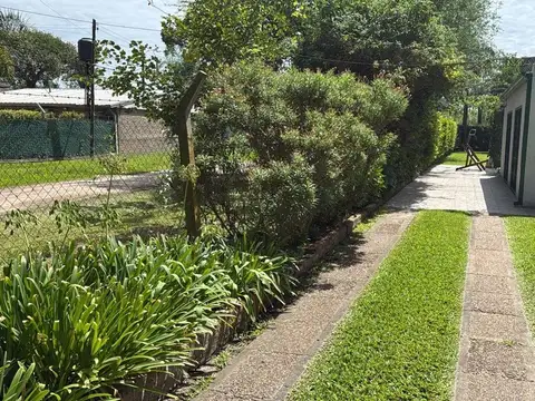 Los Tulipanes y Sargento Cabral 4000