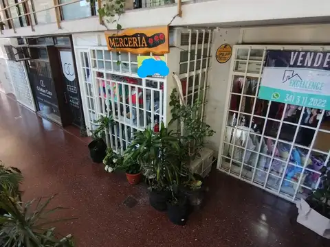 Local en Venta 40 años