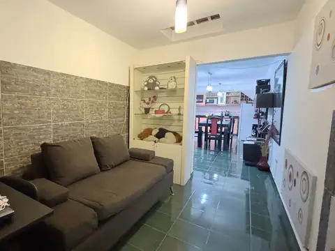 Depto Tipo Casa 2 ambientes con 1 baño