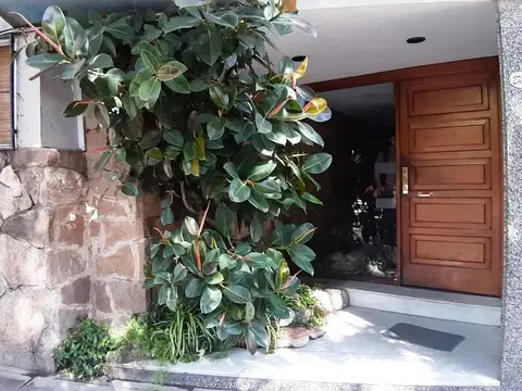 2 Amb frente - Balcón c/ Vista Abierta - Excelente Ubicación