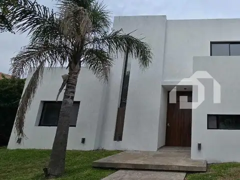 Casa en venta en San Marco al Rio, Villanueva, Tigre 100