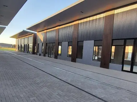 Local En Alquiler En Espacio Nova Shops - Canning