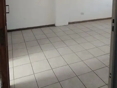 Departamento en Alquiler en General San Martin, $ 400.000